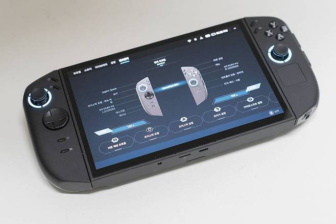 레노버 리전 고 2 / 출처=IT동아