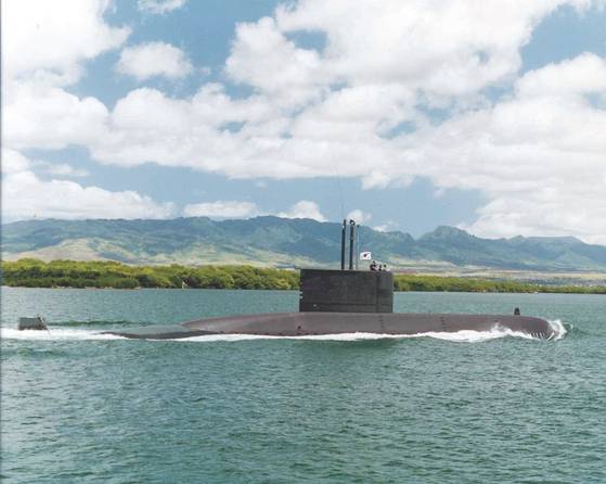 1997년 5월 장보고함이 하와이 파견훈련을 통해 1만 마일 단독항해에 성공했다. 해군