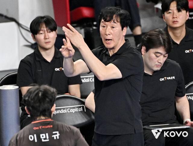 OK저축은행 신영철 감독./KOVO