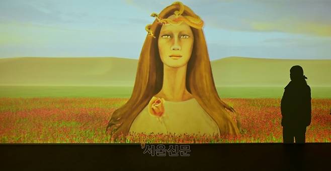 고흥 아트센터에서 열린 ‘천경자 미디어 전시: 환상여행’전.