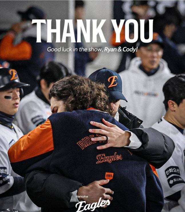 최고의 활약을 펼친 뒤 MLB로 떠난 폰세(왼쪽)와 와이스. /사진=한화 이글스 제공