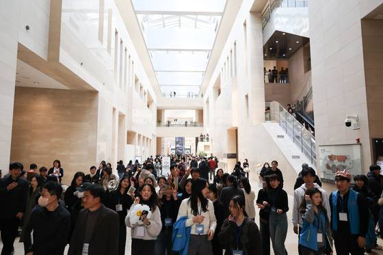 ‘핫플’이 된 국립중앙박물관. [중앙포토]