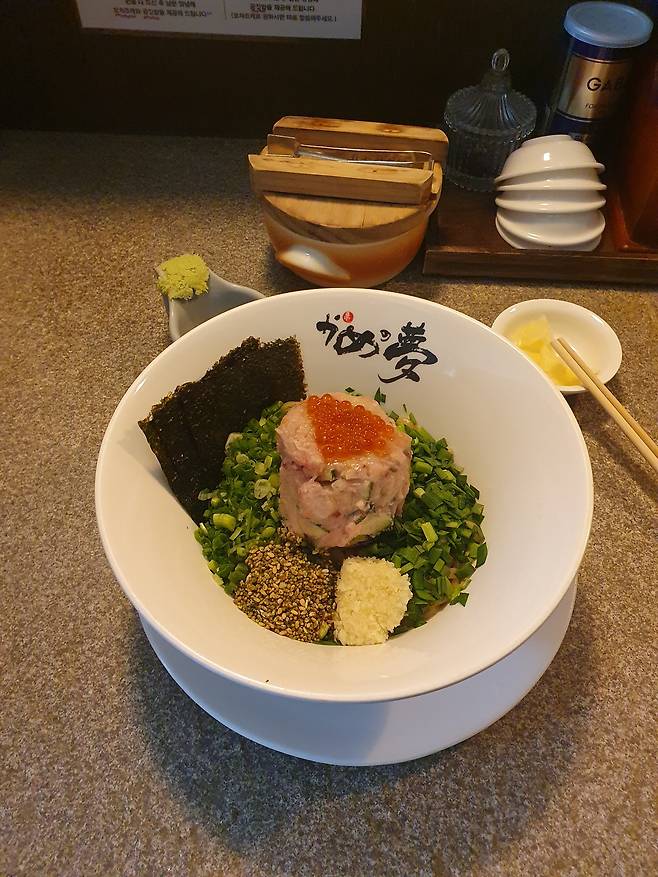 Han is also a foodie who goes out to search for good restaurants by herself. (Provided by Han)