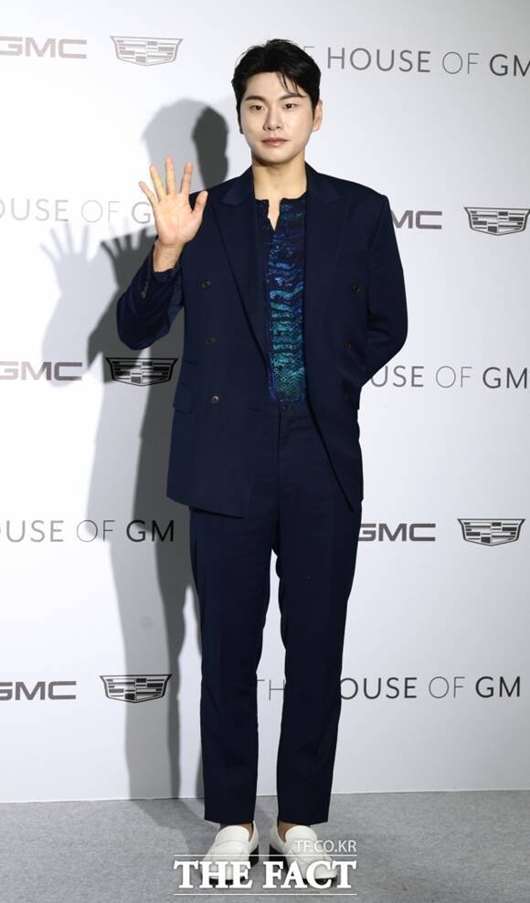 사생활 폭로 논란에 휩싸인데 이어 '놀면 뭐하니?' 하차 과정을 두고 갑론을박이 이어지면서 배우 이이경을 둘러싼 잡음이 계속되고 있다. /더팩트 DB