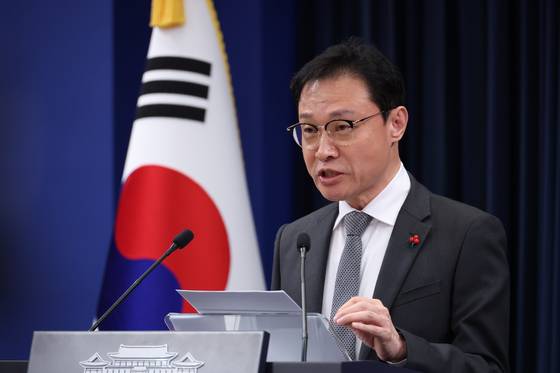 이규연 대통령실 홍보소통수석이 28일 청와대 춘추관에서 인선에 대한 브리핑을 하고 있다. 대통령실사진기자단