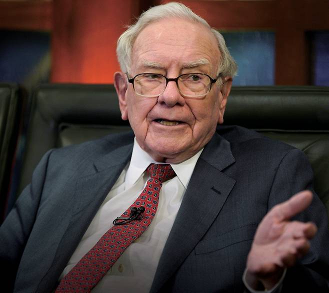 버크셔해서웨이의 회장 겸 최고경영자(CEO)인 워런 버핏 ⓒAP 연합