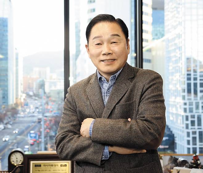 서울관광재단은 ‘서울빛초롱축제’ ‘서울달’ ‘서울컬처라운지’ ‘청계소울오션’ 등 다양한 볼거리와 체험형 콘텐츠로 전 세계 관광객의 발길을 이끌고 있다. 사진은 길기연 서울관광재단 대표./서울관광재단 제공