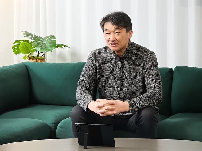 일본 IT 전문 기자 야마네 야스히로 (Yamane Yasuhiro). [삼성전자]