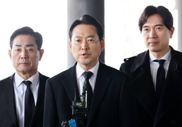 장동혁 국민의힘 대표가 29일 오후 전남 해남 솔라시도 홍보관 앞에서 발언하고 있다. 연합뉴스