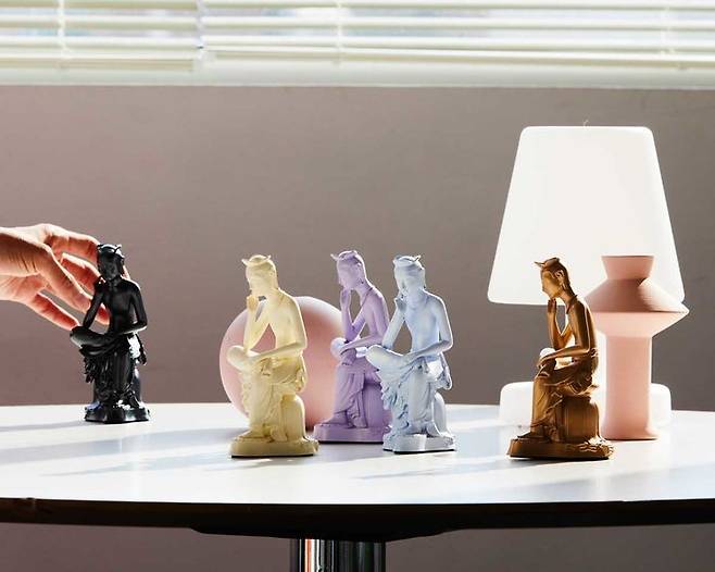 '반가사유상' 미니어처(국립박물관문화재단 제공)