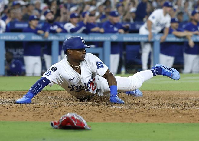 <yonhap photo-2344="">트레이드로 LA 다저스와의 인연이 정리된 에스테우리 루이스. [AFP=연합뉴스]</yonhap>