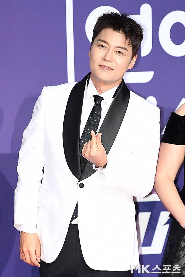 방송인 전현무가 앞선 시상식에서 전한 무거운 소감 이후, 또 한 번 무대에 오른다.  / 사진 = 천정환 기자