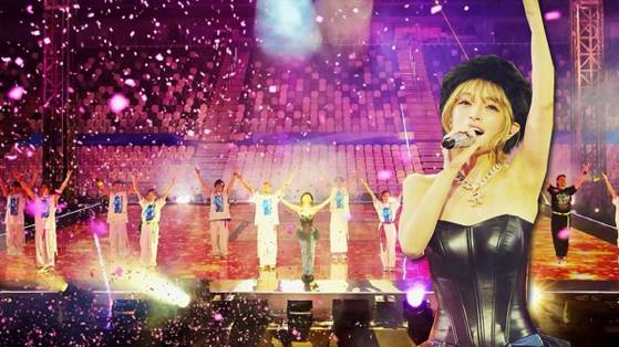 지난달 29일 중국 상하이에서 무관중 공연을 감수한 일본 톱가수 하마사키 마유미. 사진 JTBC