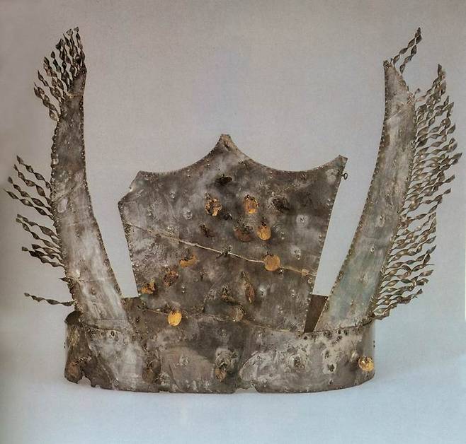 국가지정문화유산 보물인 ‘황남대총 남분 은관’. 국가유산청 제공