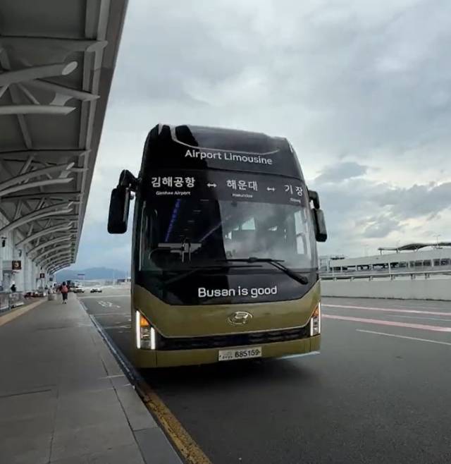 김해공항과 해운대·기장을 잇는 공항리무진버스. 사진제공=부산시