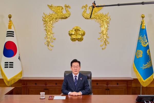 이재명 대통령이 청와대에서 2026년 신년사를 발표하고 있다. 청와대 제공