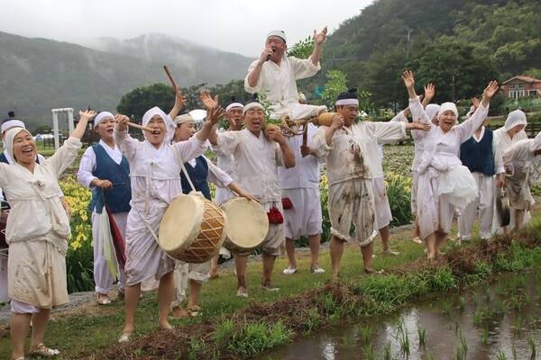 고성농요 공연 모습.