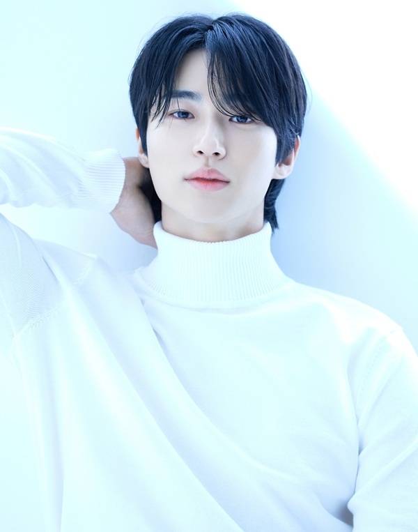 변우석, 취약계층 여성청소년 위해 1억 원 기부 (제공: 바로엔터테인먼트)