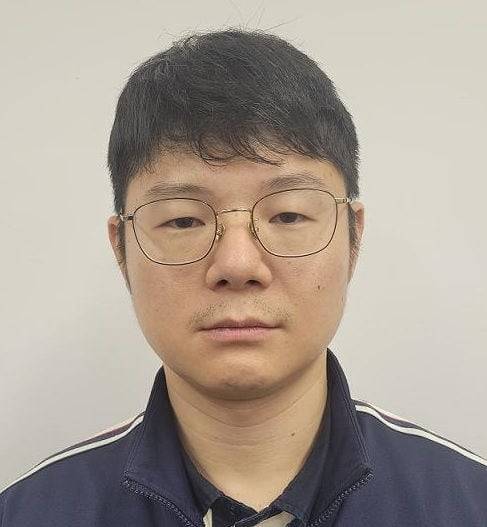 같은 사무실에서 일하던 내연 관계의 여성 군무원을 살해하고, 시신을 훼손한 뒤 북한강에 유기한 전직 육군 소령 양광준(40)./뉴시스
