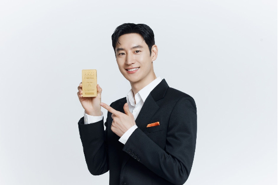 한국금거래소 모델 이제훈. (사진=한국금거래소 제공)