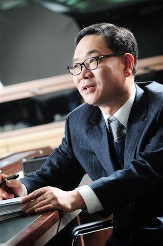 한국 검찰의 내로라하는 ‘강력통’ 검사였던 조승식(1952∼2025) 전 대검 강력부장. 사진은 검찰 퇴직 후 법무법인 한결한울 대표 변호사로 일하던 2011년의 모습.&nbsp;세계일보 자료사진