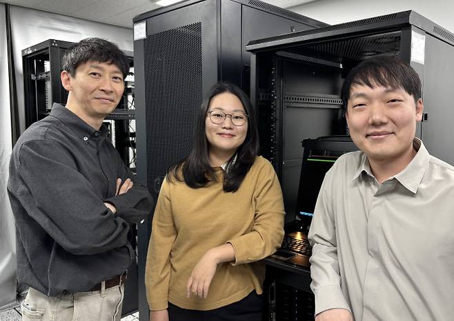 KAIST 연구진.(왼쪽부터)최정균 교수, 김정연 박사, 안진현 박사.(사진=KAIST)