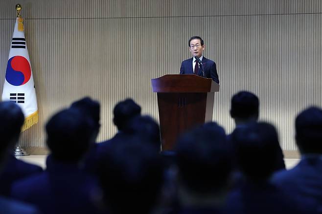 김호철 감사원장이 2일 서울 종로구 감사원 제1별관에서 열린 취임식에서 취임사하고 있다. 2026.01.02. 뉴시스