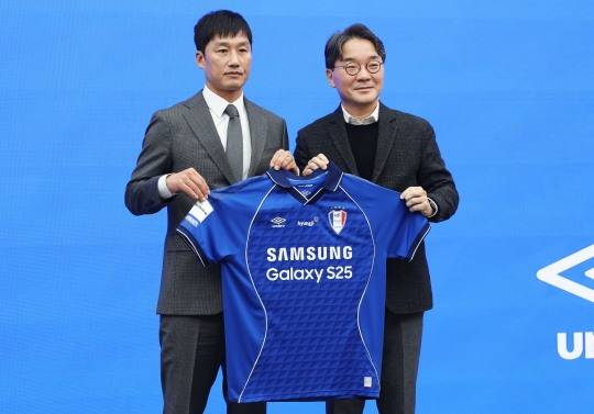 수원 삼성 이정효 감독 취임. 사진[연합뉴스]