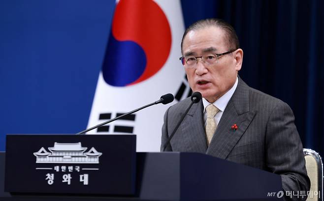 [서울=뉴시스] 고범준 기자 = 위성락 국가안보실장이 2일 청와대 춘추관에서 이재명 대통령의 중국 국빈방문 일정 관련 브리핑을 하고 있다. 2026.01.02. photo@newsis.com /사진=고범준