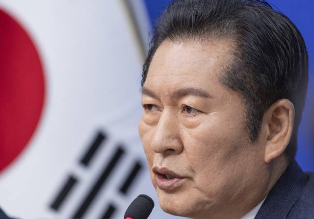 ▲더불어민주당 정청래 대표가 2일 서울 여의도 국회에서 열린 최고위원회의에서 발언하고 있다. ⓒ연합뉴스