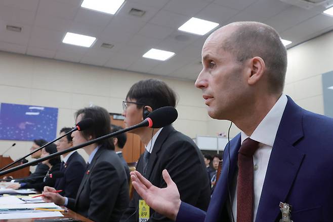 2025년 12월30일 국회에서 열린 쿠팡 침해 사고 관련 연석 청문회에서 해롤드로저스 쿠팡 임시대표가 발언하고 있다. ⓒ연합뉴스