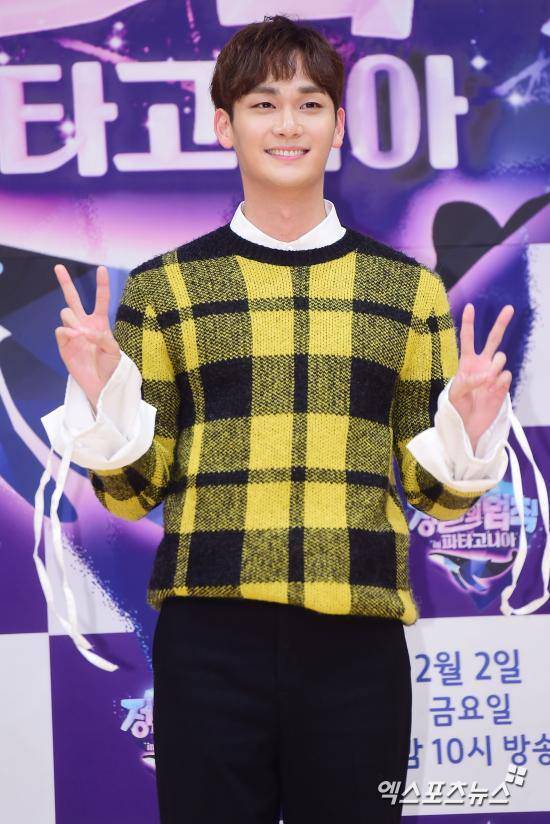 엑스포츠뉴스DB, 조윤우