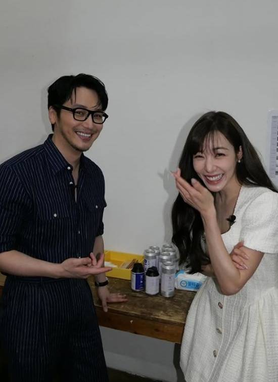 변요한, 티파니 영