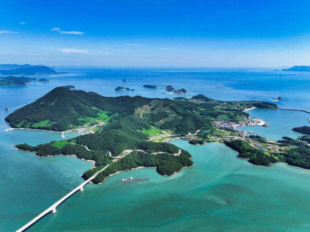 2026년 여수세계섬박람회가 펼쳐지는 여수 섬 전경.  <여수세계섬박람회조직위원회 제공>