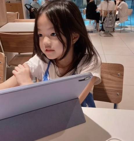 사진=손태영 소셜미디어