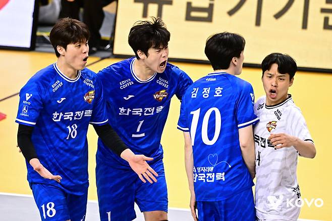 [서울=뉴시스] 남자 프로배구 한국전력. (사진=KOVO 제공). 2026.01.03. *재판매 및 DB 금지