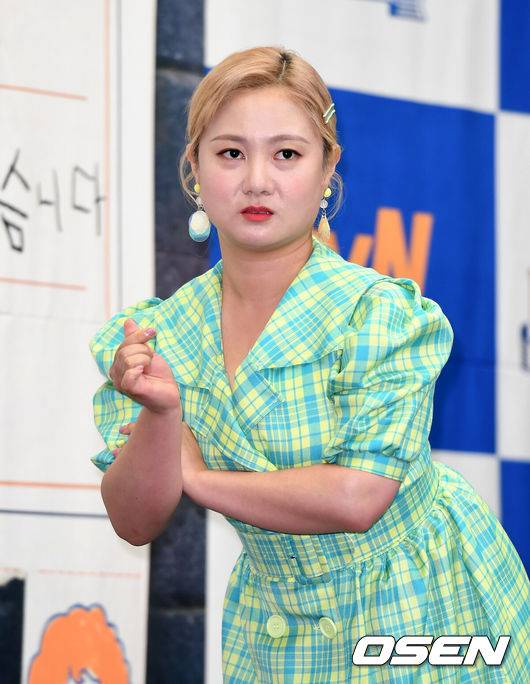 [OSEN=이대선 기자] 19일 오후 서울 마포구 스탠포드호텔에서 tvN '미쓰 코리아' 제작발표회가 열렸다.방송인 박나래가 포토타임을 갖고 있다./sunday@osen.co.kr