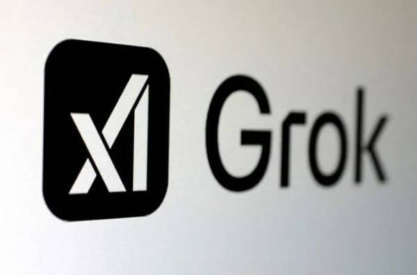 일론 머스크 테슬라 최고경영자가 설립한 인공지능 기업 엑스에이아이(xAI)가 개발한 인공지능 챗봇 ‘그록’(Grok) 로고. 로이터 연합뉴스