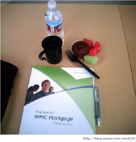 메르가 서브프라임 모기지 회사를 직접 방문해 찍은 사진. 당시 회사 설명을 듣고 해당 상품에 문제가 있다고 인지한 뒤 소속 회사에 보험에 가입할 것을 제안했다. 출처=메르 네이버 블로그