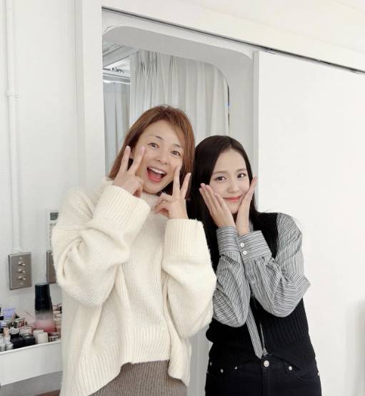 왼쪽부터 야노시호 지수/야노시호 계정 캡처