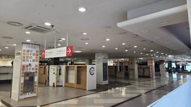 5일 오전 홈플러스 전주완산점 2층의 입점 업체가 모두 퇴점했다. 사진=김경수 기자