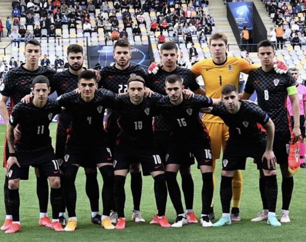 크로아티아 U-21 시절. 윗줄 왼쪽에서 4번째가 바베츠, 윗줄 왼쪽 2번째가 요스코 그바르디올. 출처=흐르보예 바베츠 인스타그램