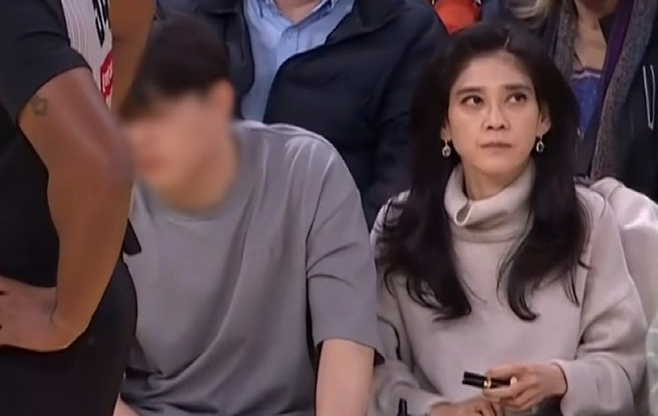 NBA 관람하는 이부진과 아들. [사진출처 = SNS]