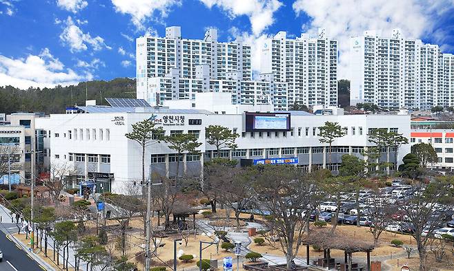 영천시청 전경. 영천시 제공