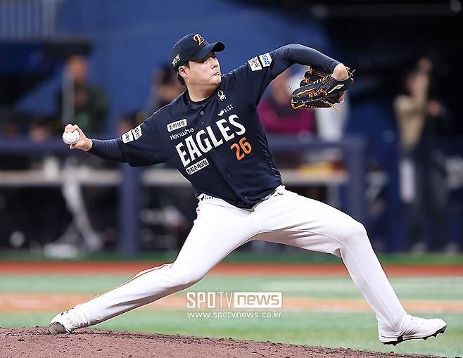 ▲ 강백호의 보상 선수로 KT 유니폼을 입은 한승혁은 여러 가지 측면에서 관심을 모으고 있다 ⓒ곽혜미 기자