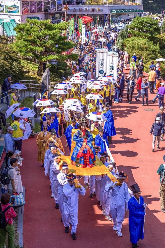 제16회 대전효문화뿌리축제 전국사진공모전 수상작 사진. (사진= 대전 중구)