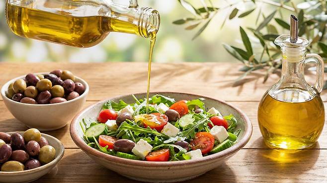 매일 올리브오일을 섭취하면 우울증과 불안 증상 완화에 도움이 된다는 연구결과가 있다｜출처: Gemini 생성