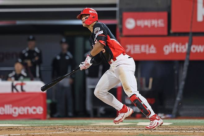 KIA 김도영이 수원케이티위즈파크에서 열린 2025 KBO리그 KT전에서 안타를 치고 있다. 사진 | KIA 타이거즈