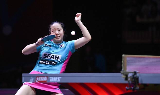 한국 여자 탁구 간판 신유빈이 새해 첫 대회부터 일본과 자존심 대결에 나선다. 사진은 지난해 대회에서 경기를 하는 신유빈의 모습. 동아일보 DB