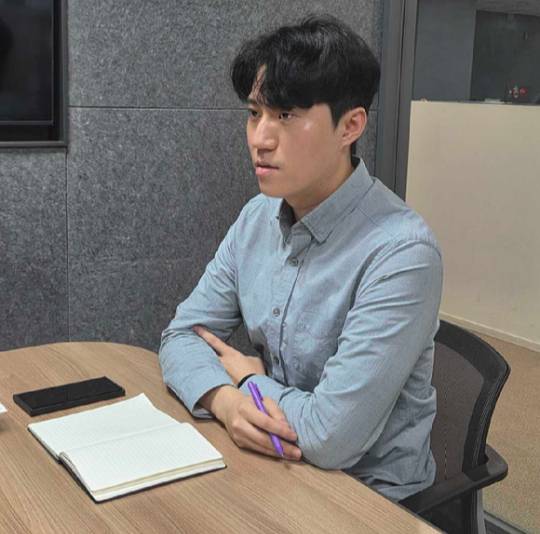 장형석 스틸리언 모바일연구팀장이 서울 용산구에 위치한 스틸리언 본사에서 아이뉴스24와 인터뷰를 하고 있다. [사진=스틸리언]